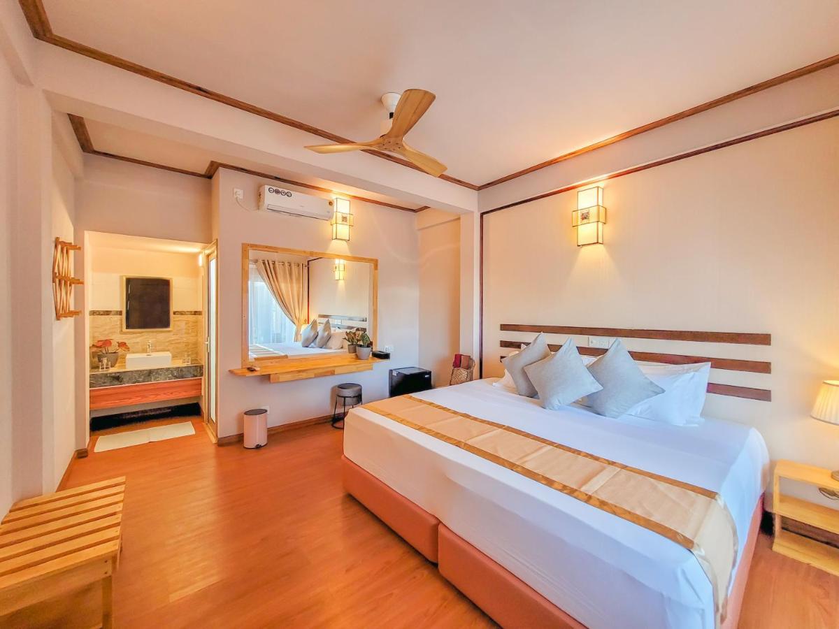 Amazing View Guest House Thoddoo Bagian luar foto